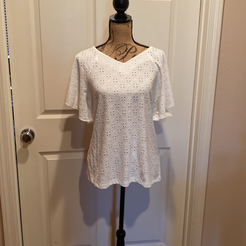 Wide Ruffle sleeve eyelet top - Picture 5 of 7